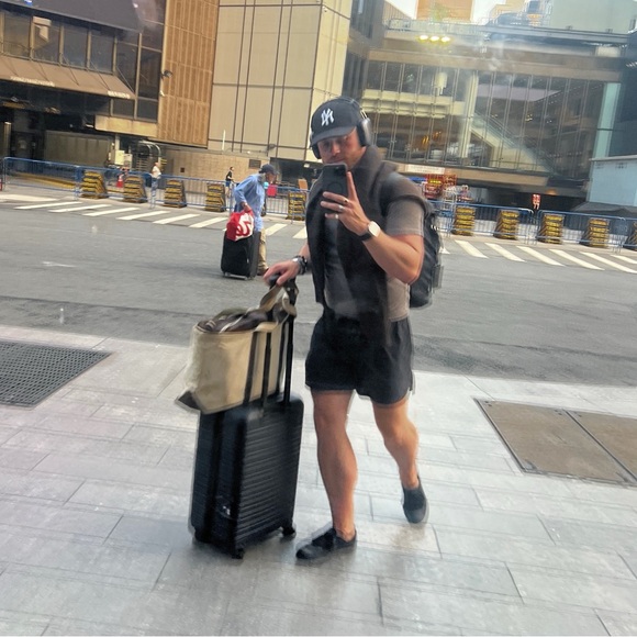 Meet your Posher, John - Picture 4 of 4